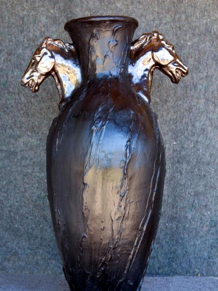 Horsehead amphora