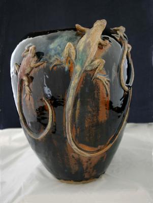 Three Lizard Pot